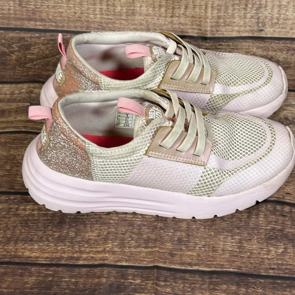Hey Dude Sirocco Play Kids‎ Sneakers Pink White Glitter Rose Gold Size J5